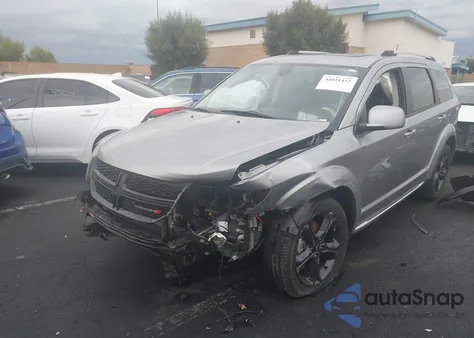 2020 Dodge Journey Crossroad z USA, uszkodzony, nr VIN 3C4PDCGB0LT271580